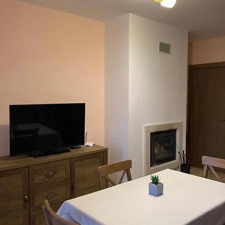 Mirabell - Mountain View & Fireplace Apartamento Bansko